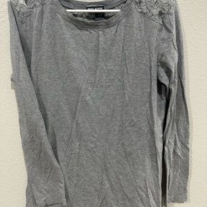 Oversized Dkny lace top